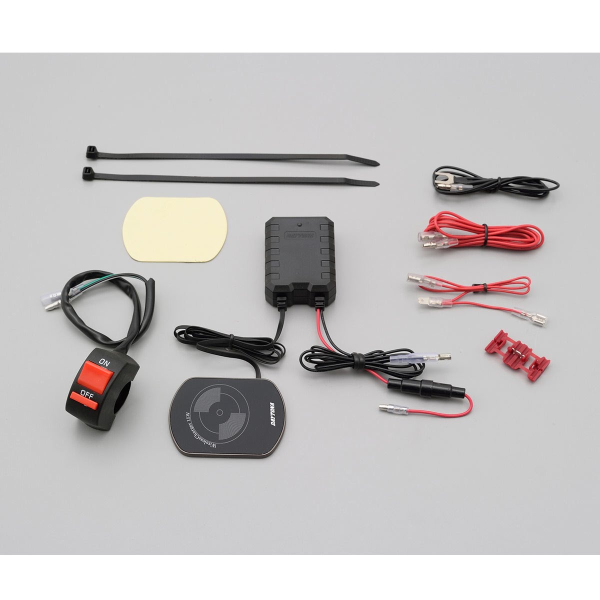 DAYTONA ワイヤレス充電スマートフォンホルダー＋USB Charger デイトナが充電機能付きスマホホルダーを発売！「ワイヤレス