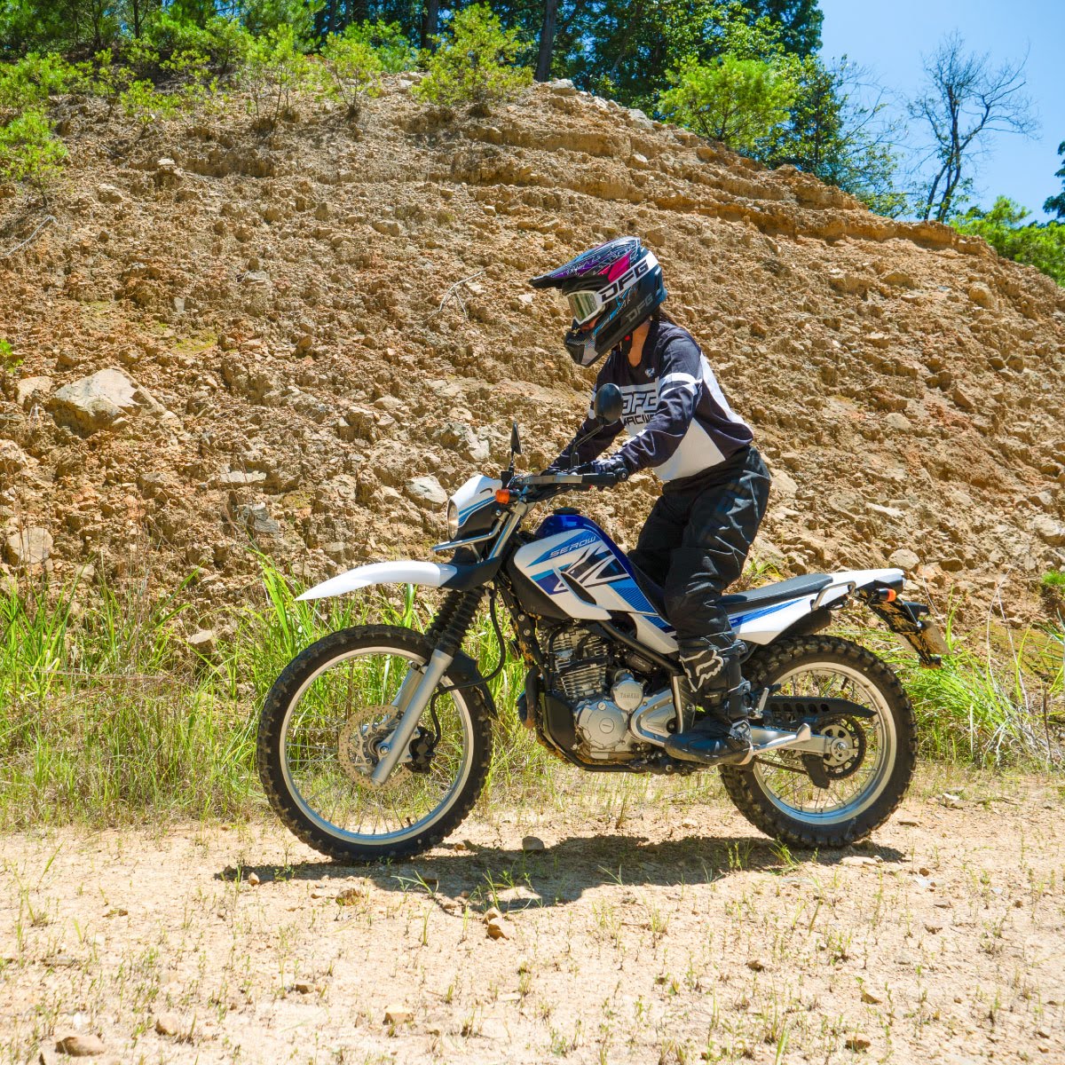 ZETA RACING アドバンスシート セロー250| Dirtbikeplus (ダートバイク