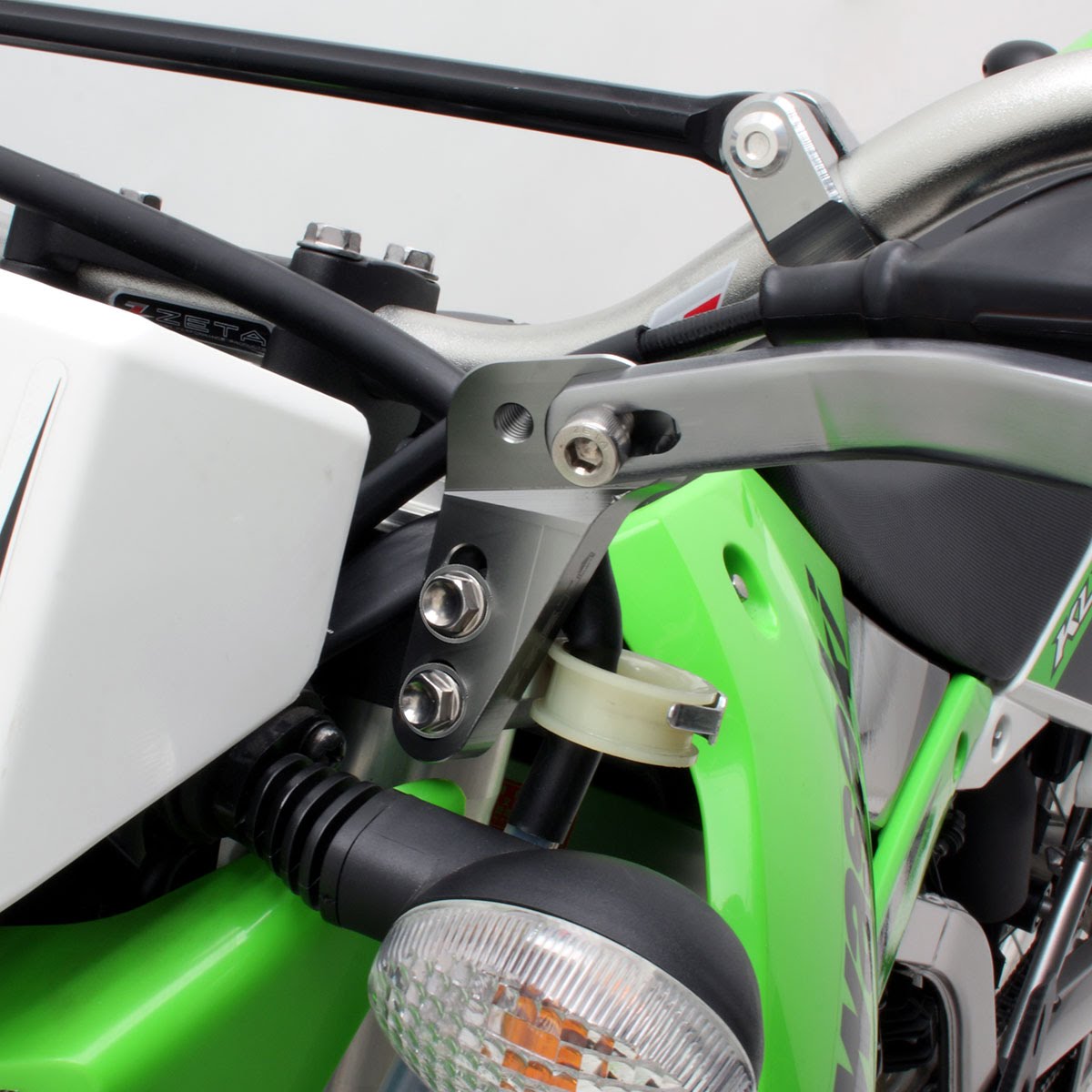 ZETA フロントフォークマウント、ハンドガード ZETA ハンドガードマウント| Dirtbikeplus (ダートバイクプラス)