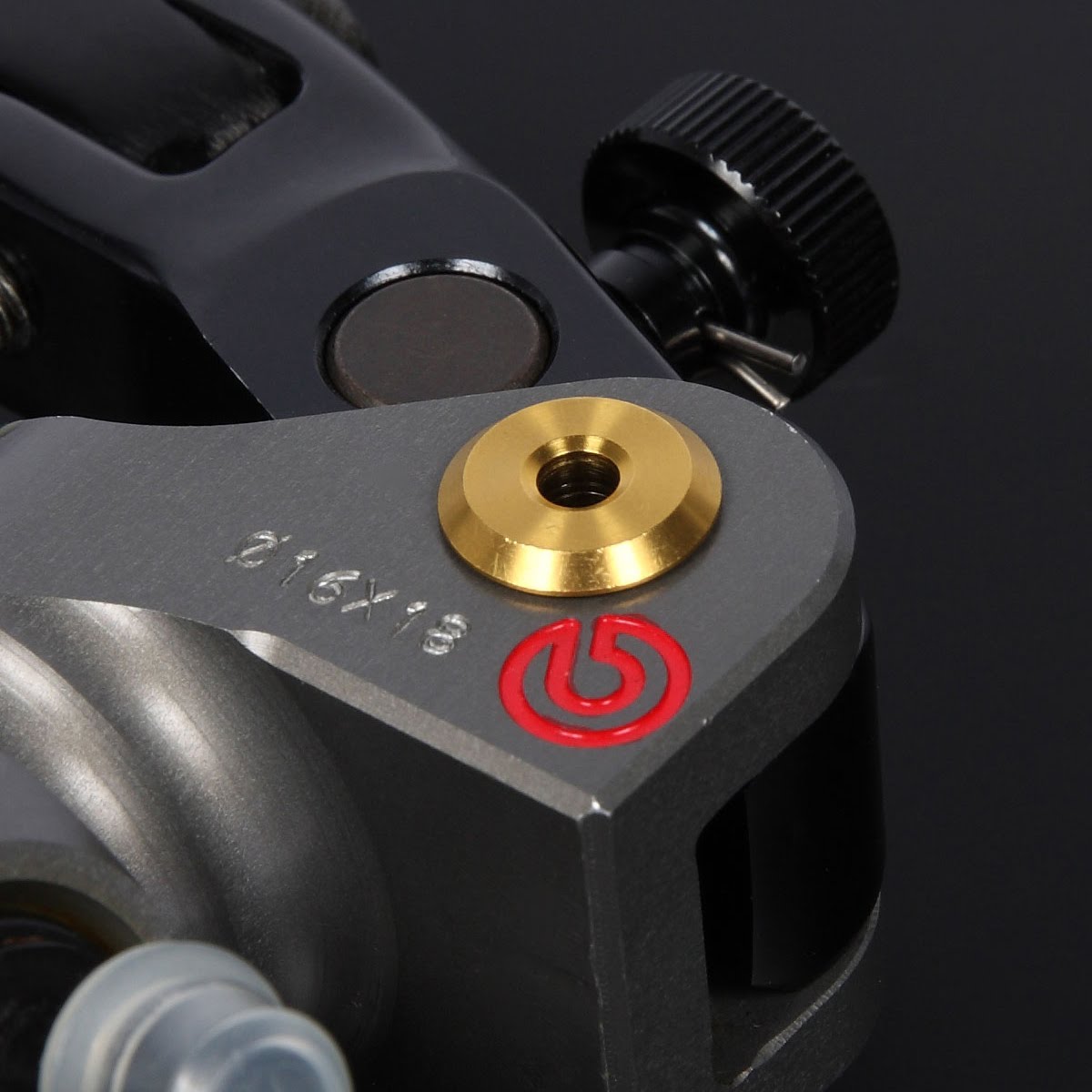 ZETA ZETAチタン ピボットピン| Dirtbikeplus (ダートバイクプラス)